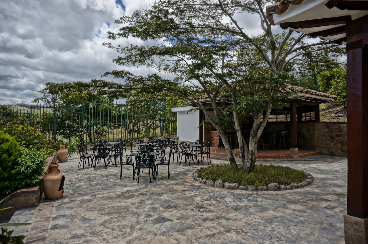 Club Campestre El Bosque De La Villa 莱瓦镇 外观 照片