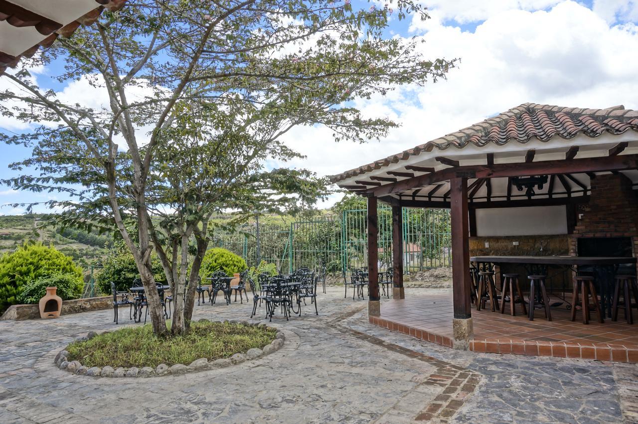 Club Campestre El Bosque De La Villa 莱瓦镇 外观 照片